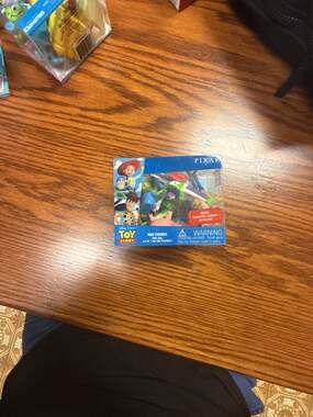 Disney Pixar Toy Story Critter Crate Mini Figures Play Set